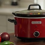 crock-pot-slow-cooker-in-der-kueche