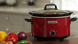 crock-pot-slow-cooker-in-der-kueche
