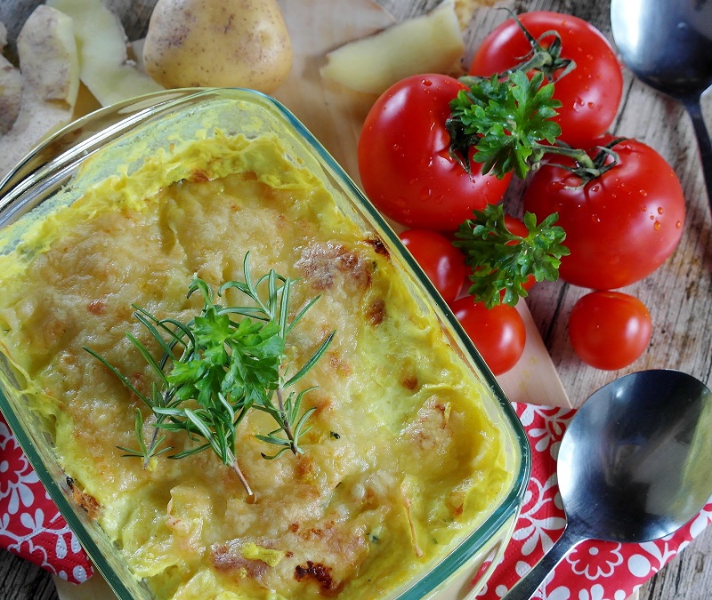 Kartoffel-Casserole und Tomaten Kartoffel Casserole