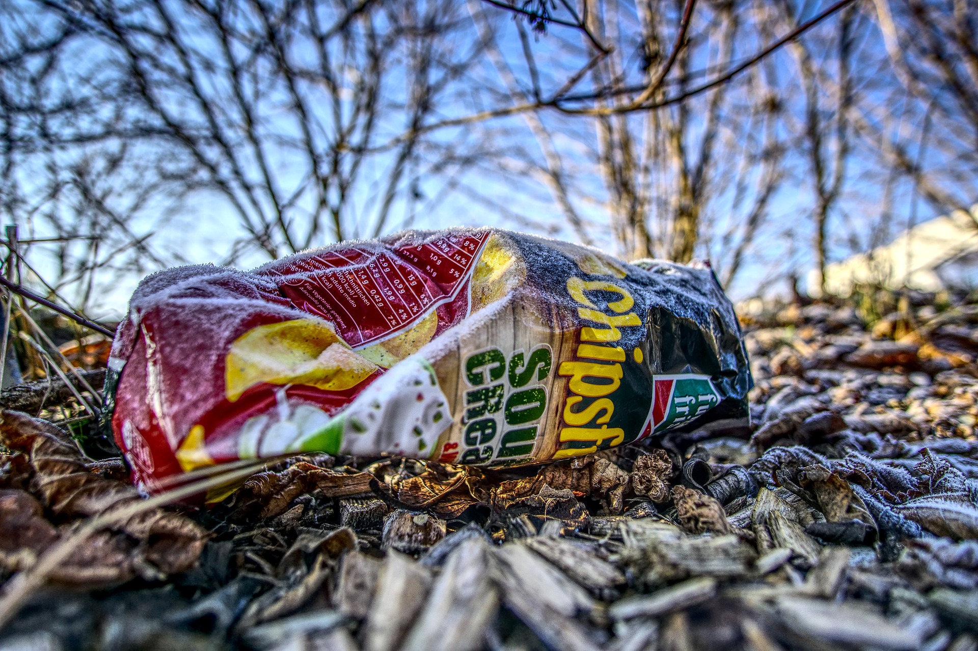 Chipstüte auf dem Boden Folienschweißgeräte und Chipstüten