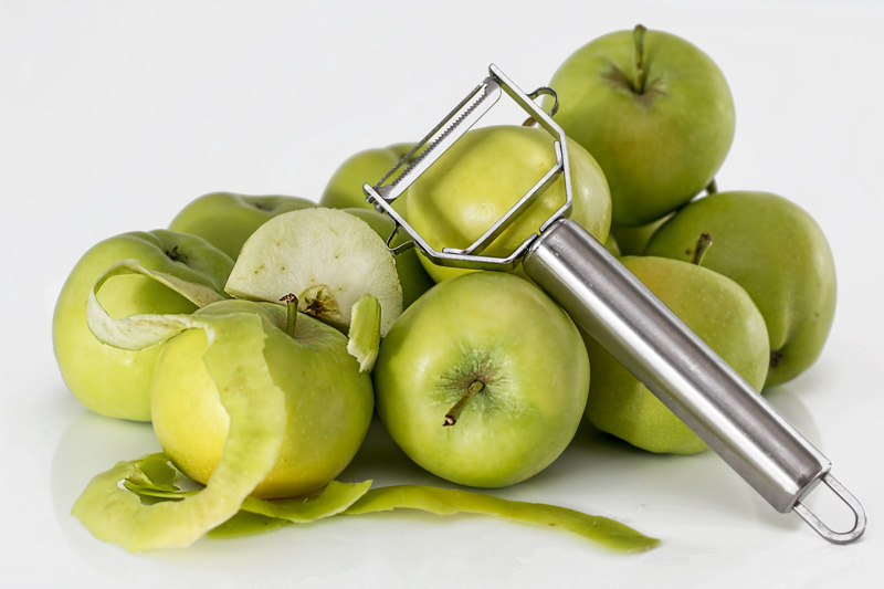 Querschäler mit Äpfeln Querschäler mit Äpfeln