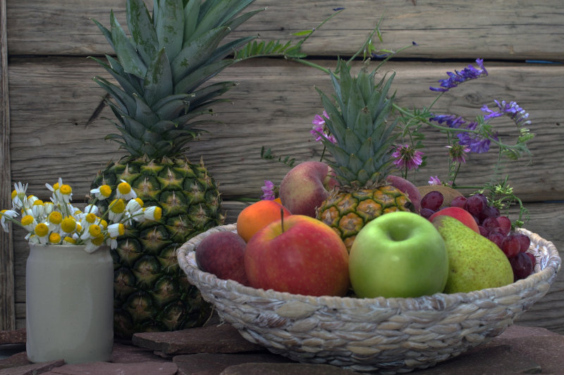 Obstschale mit verschiedenem Obst