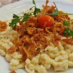 Spätzlereibe zur Herstellung von Spätzle