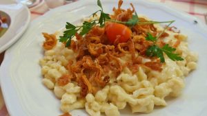 Spätzlereibe zur Herstellung von Spätzle